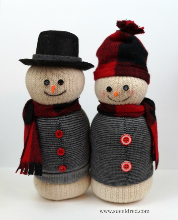 snowman-couple-with-red-buffalo-plaid-sues-creative-workshop