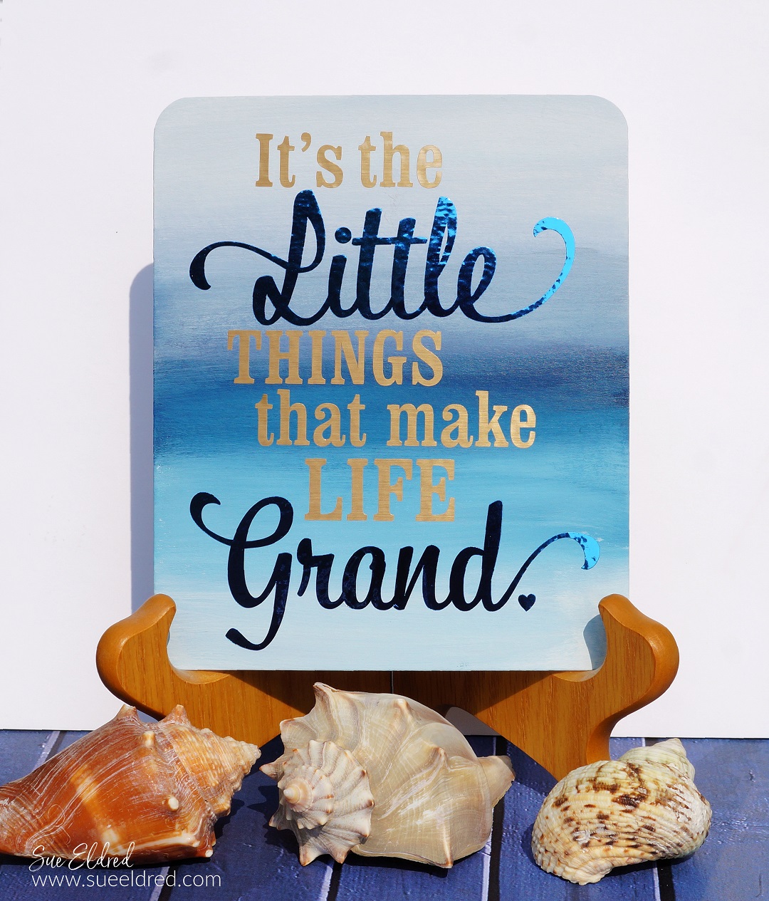 How to create a mini painting using paint and vinyl.