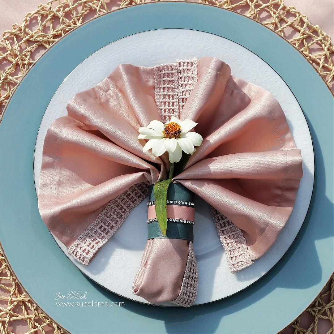 Simple DIY's for Setting a Pretty Table