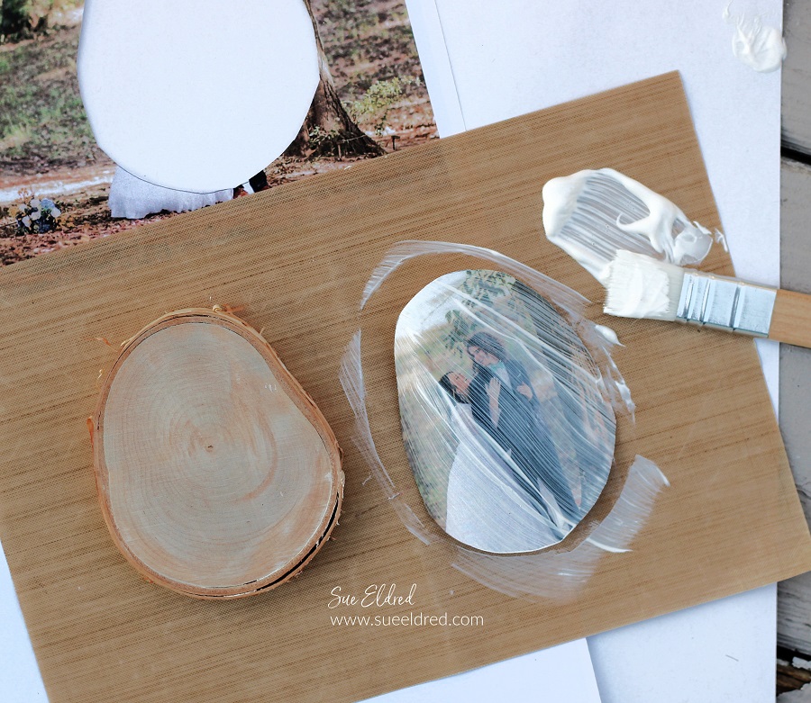DIY Wedding Photo Transfer Ornament