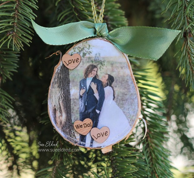 DIY Wedding Photo Transfer Ornament
