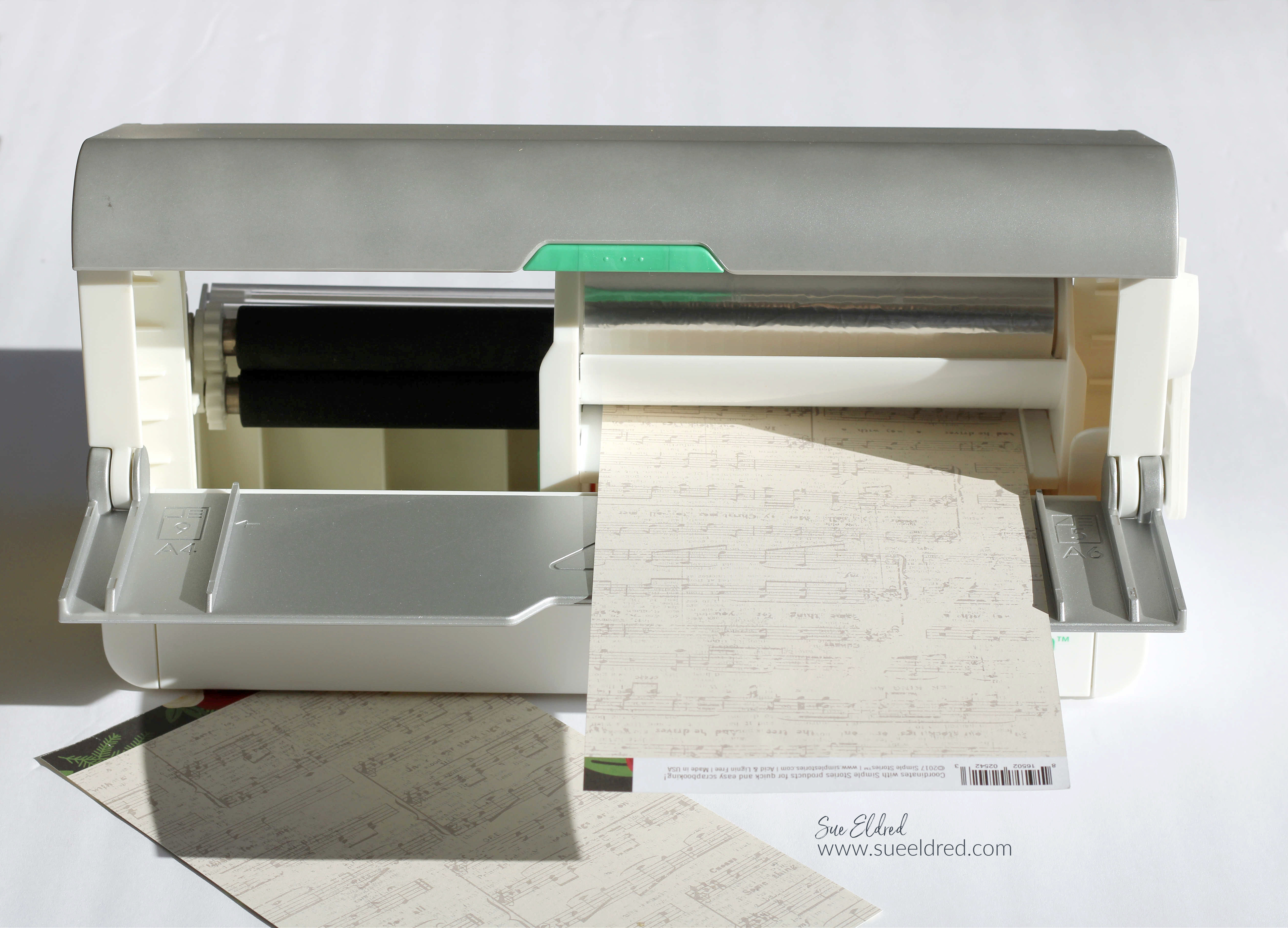 Making a Christmas Putz House