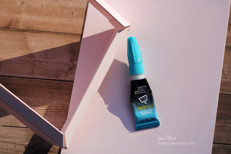 Mae's Treasure Box made using Eileen Hull Sizzix XL Scoreboard Book Box Die