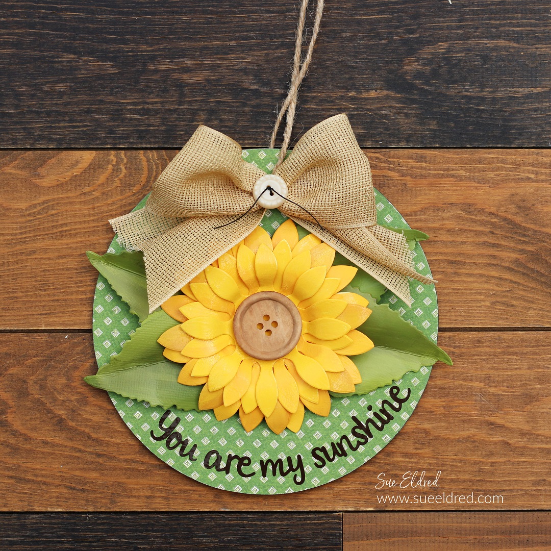 How to make a dimensional Sunflower-Sue's Creative Workshop www.sueeldred.com 6165