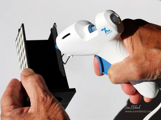 Mini Holiday Lanterns a Dollar Store DIY