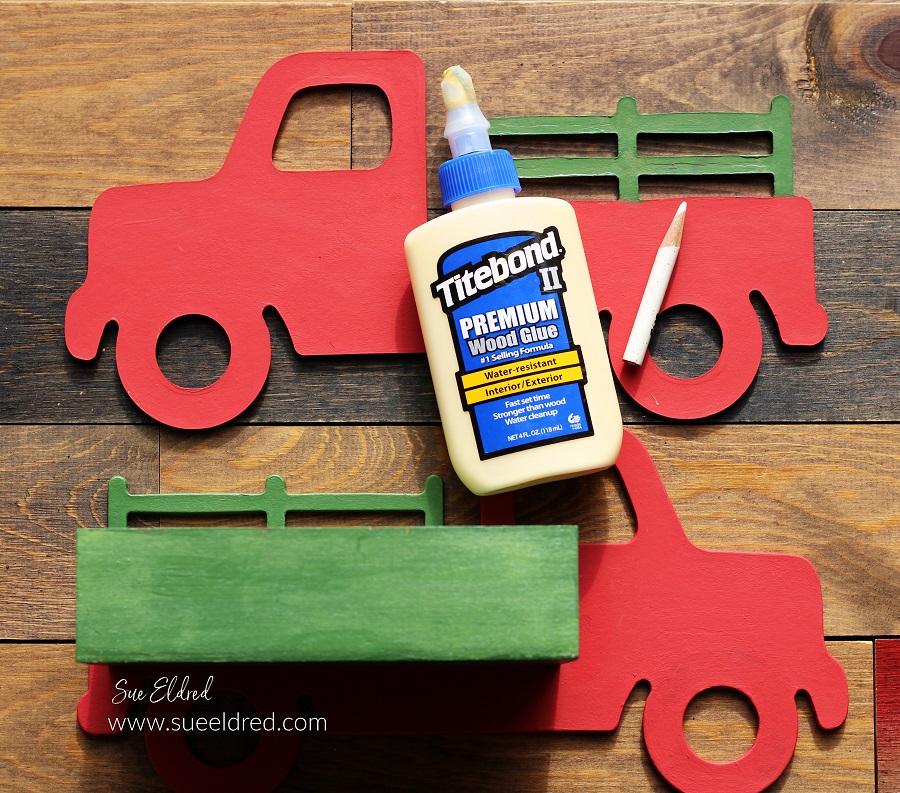 Kringle's Christmas Tree Truck-A Dollar Store Holiday DIY