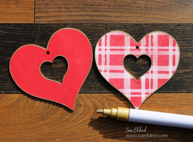 How to make Plaid Shaker hearts using Dollar Tree Heart Ornaments.