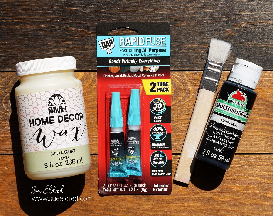 Upcycling an Old Painted Canvas