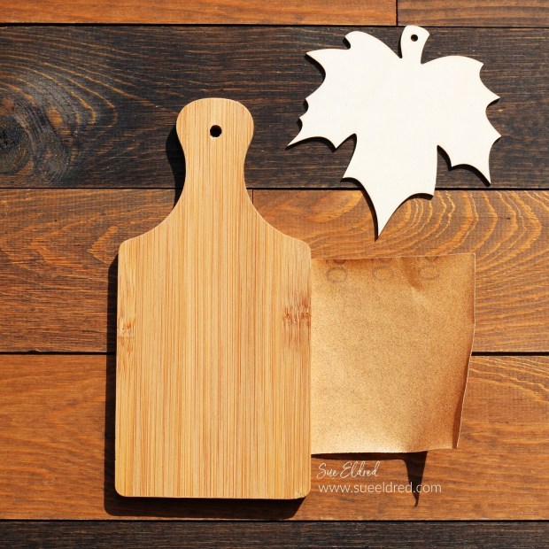 How to make a Mini Fall Charcuterie Board