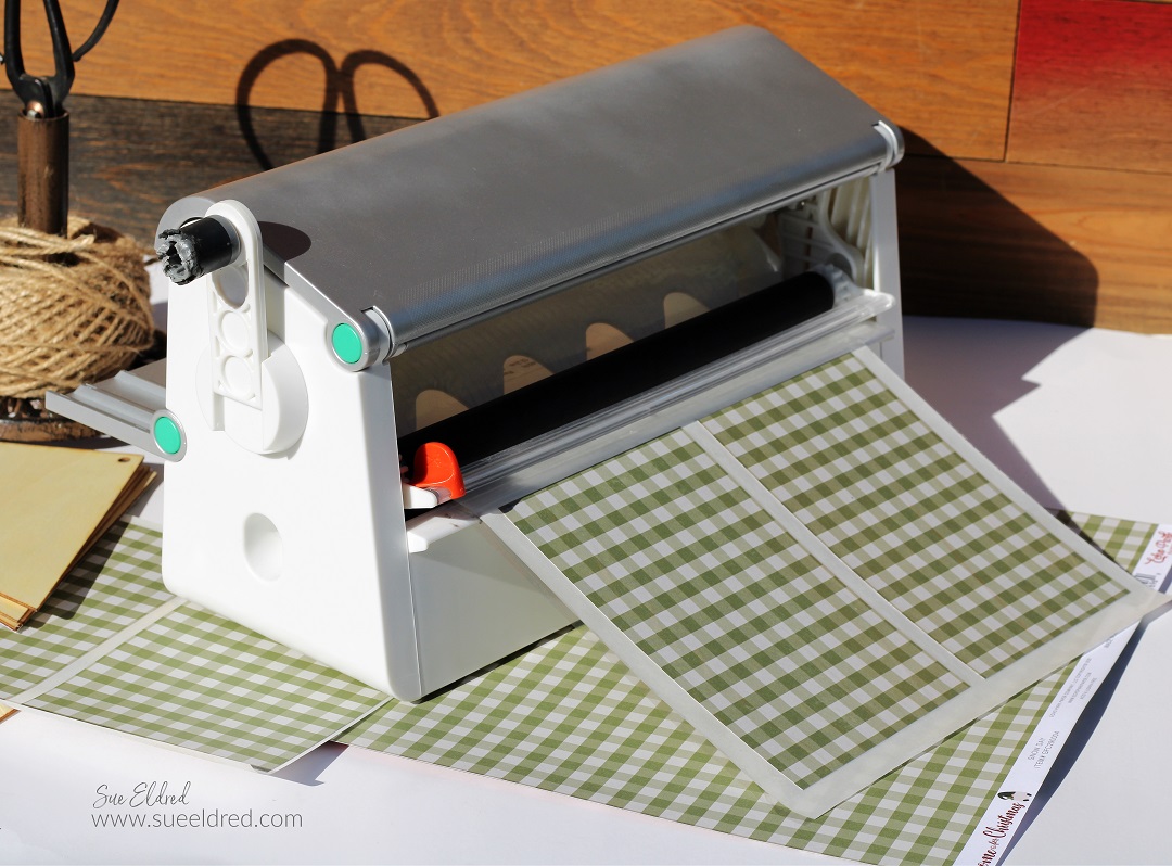 How to Create a Merry Holiday Banner