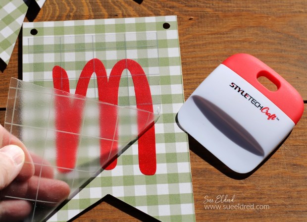 How to Create a Merry Holiday Banner