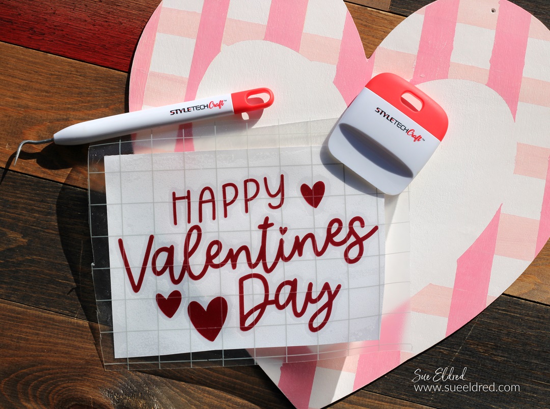 How to make a Buffalo Plaid Valentines Heart Door Hanger