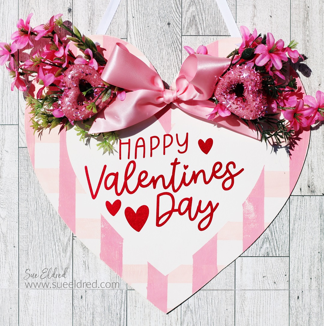 How to make a Buffalo Plaid Valentines Heart Door Hanger