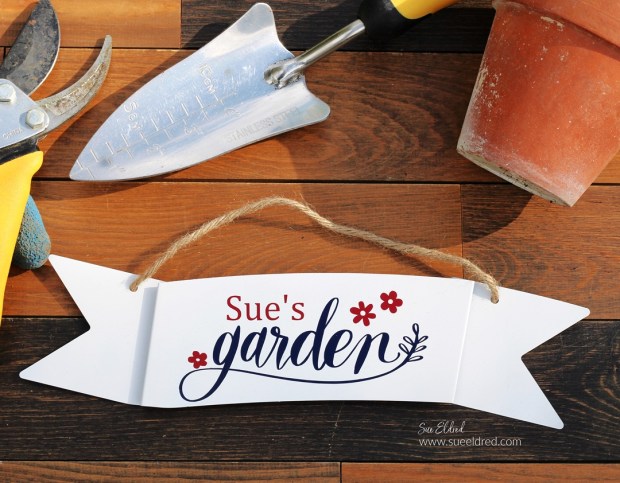 How to make a Farmhouse Garden Sign