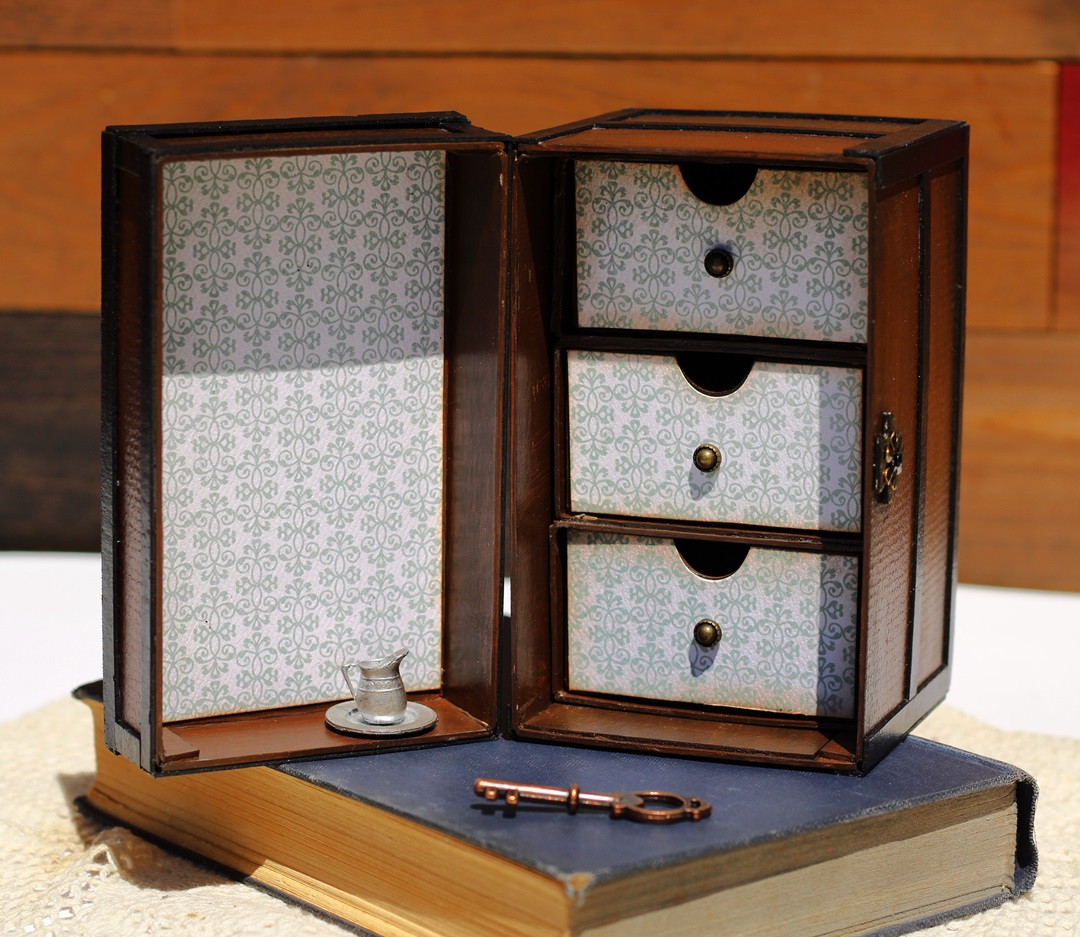 Mini Steamer Trunk-Sue's Creative Workshop www.sueeldred.com 4826